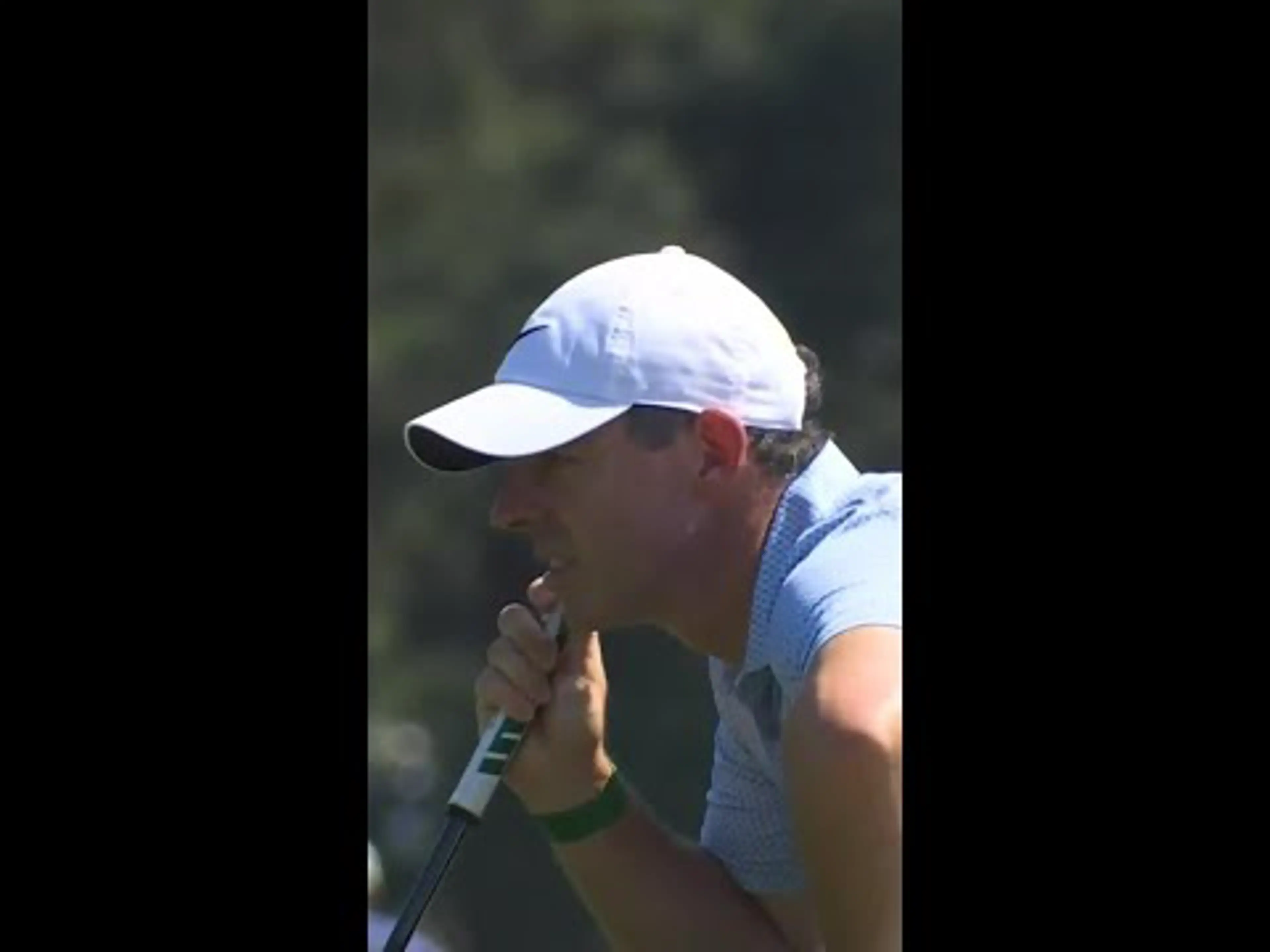 McIlroy bags his first birdie of the final round