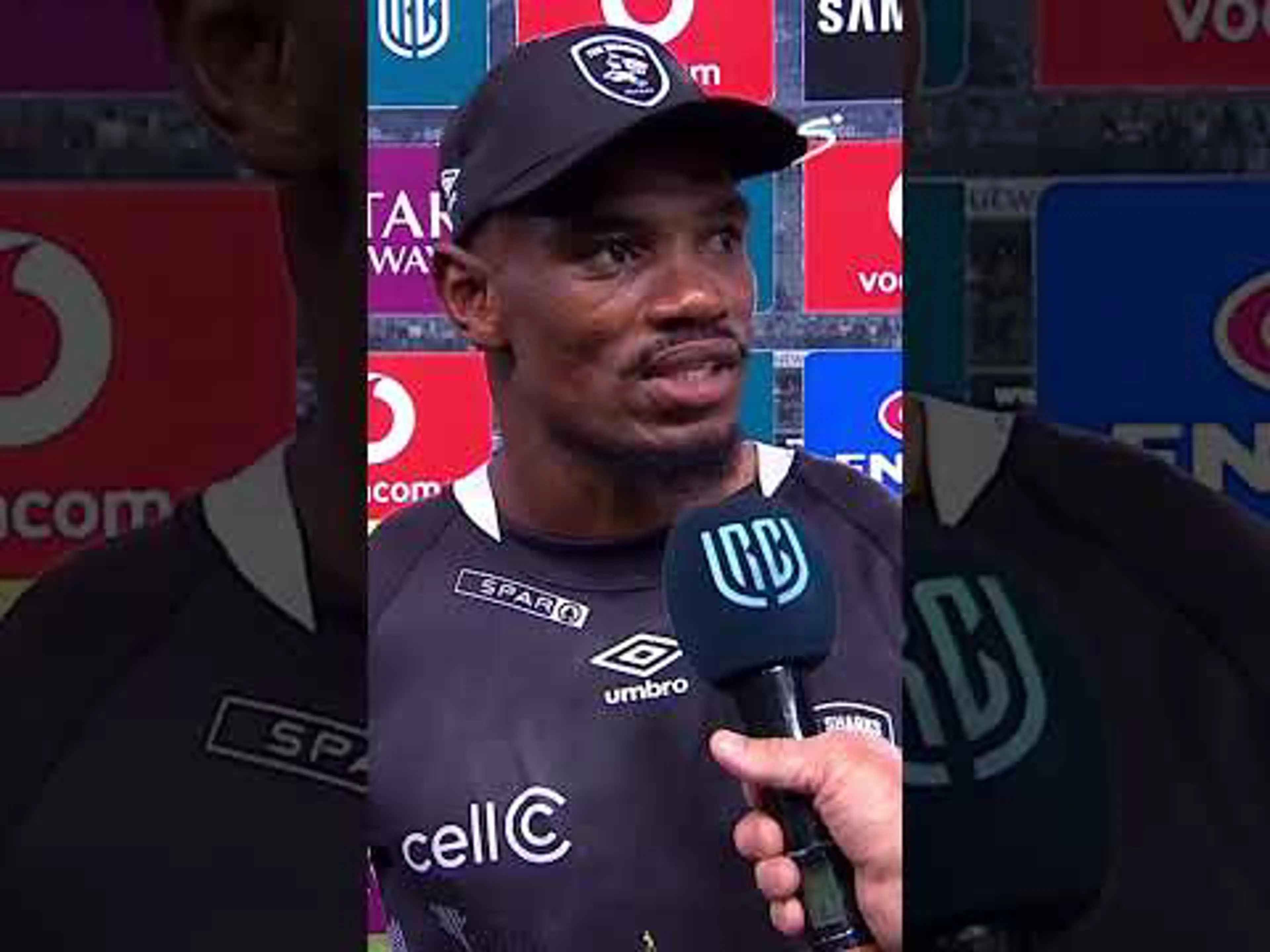 Makazole Mapimpi reflects on his career and 100th cap for the Hollywoodbets Sharks 🖤 #SSRugby #VURC