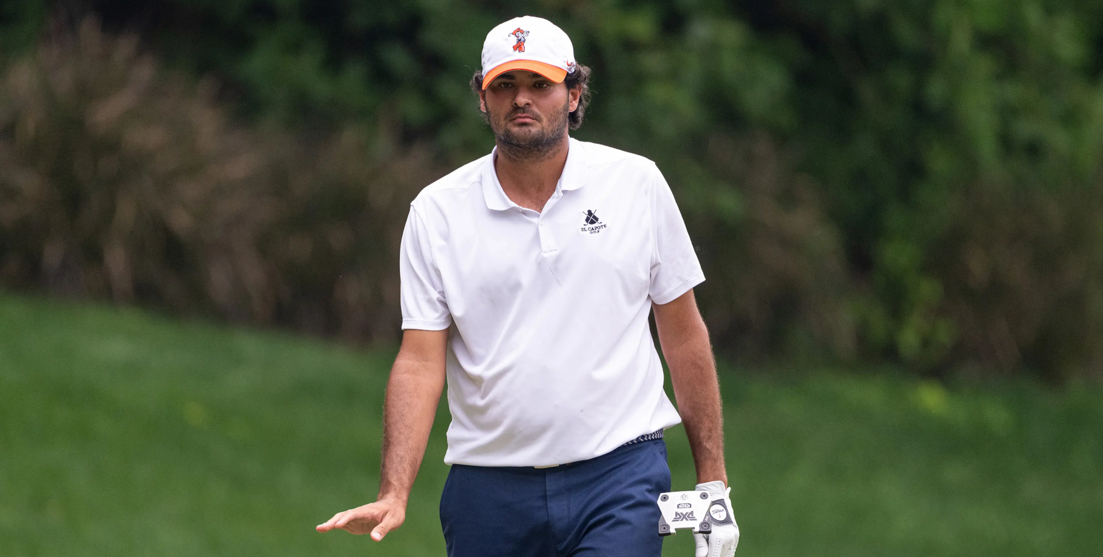 Chacarra takes halfway lead in title defence in India