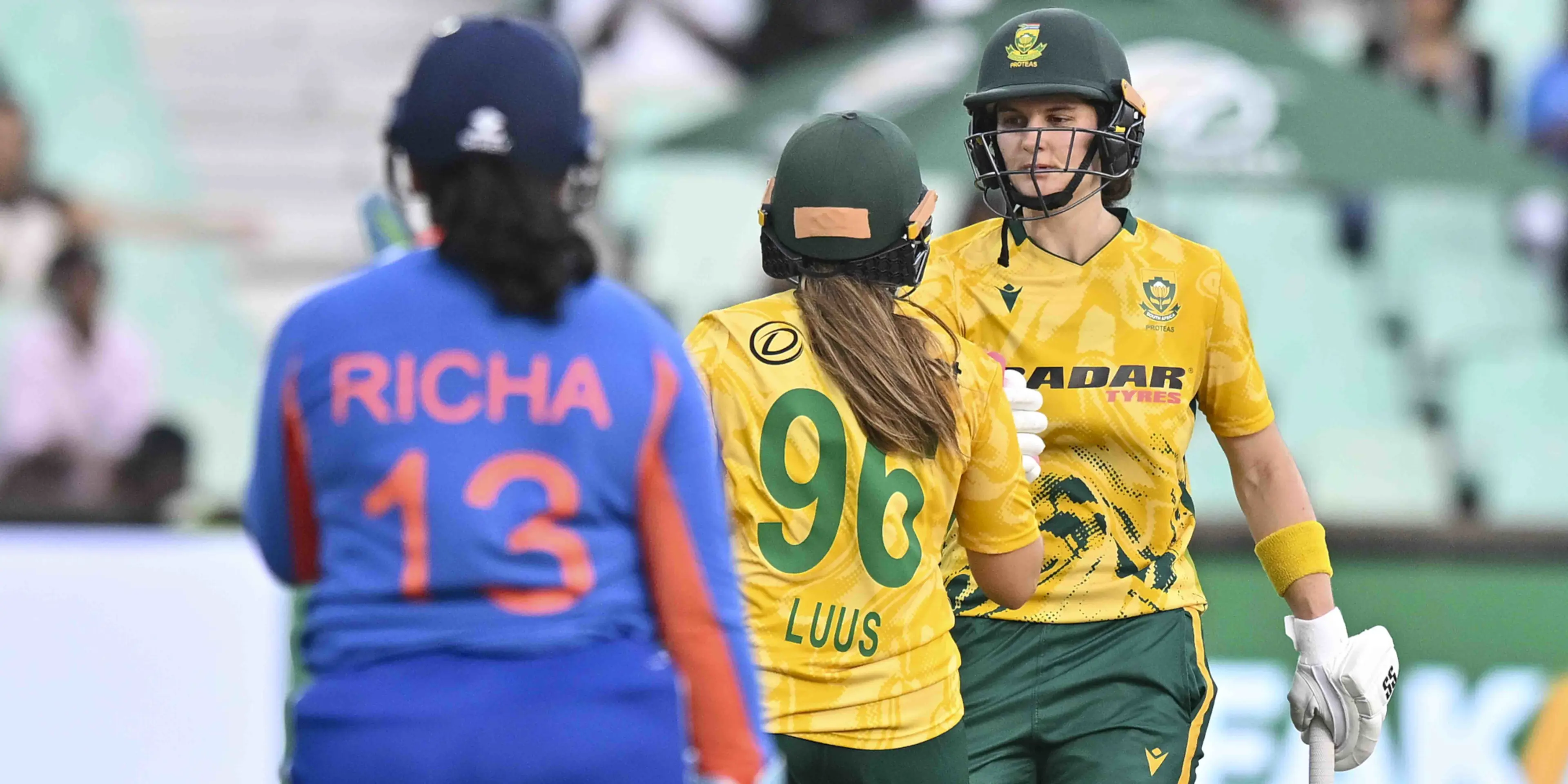 Wolvaardt, Luus and spinners lead SA to big win over India