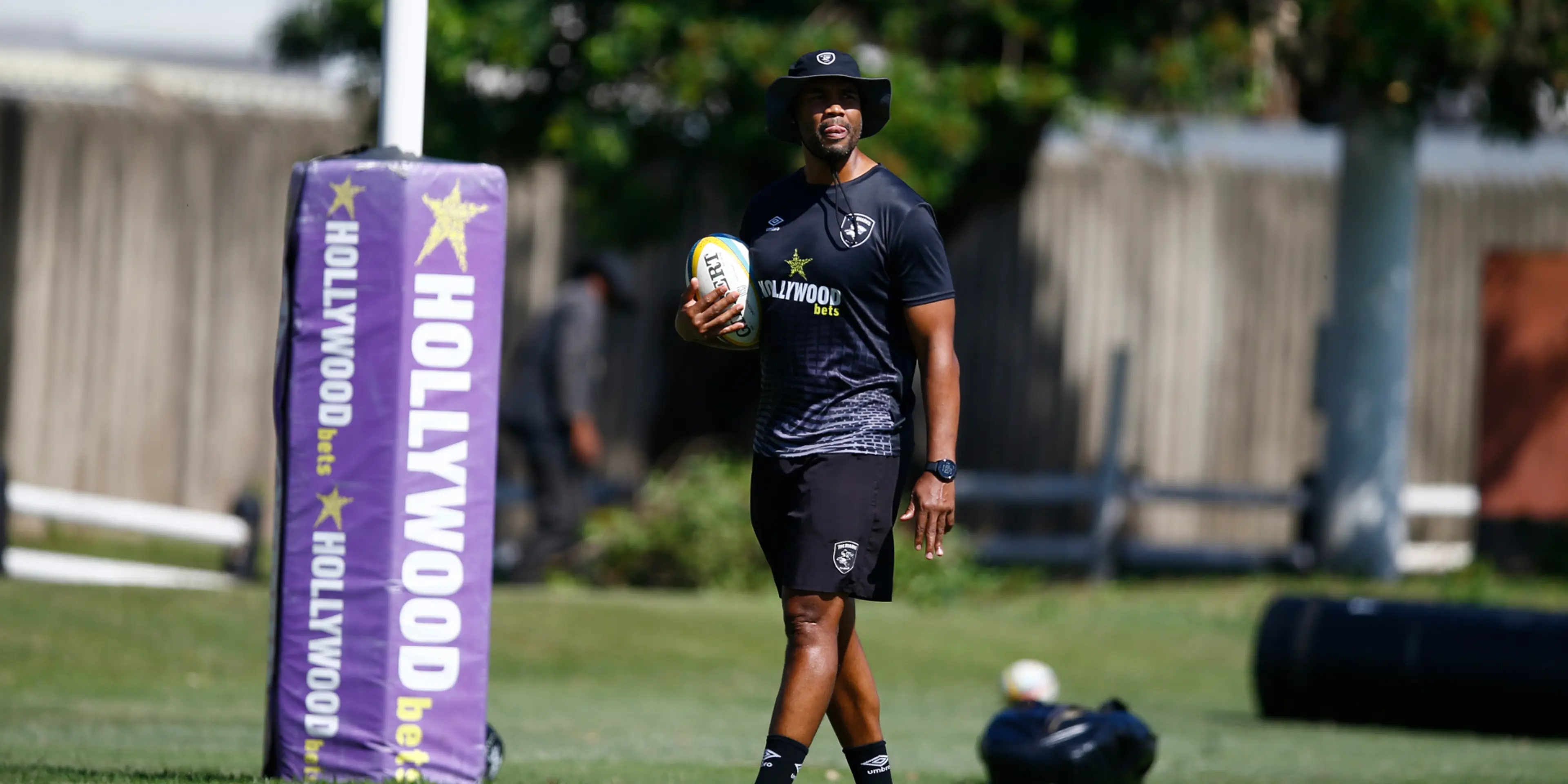 Andre strengthens Sharks as 18-year-old debuts in starting team