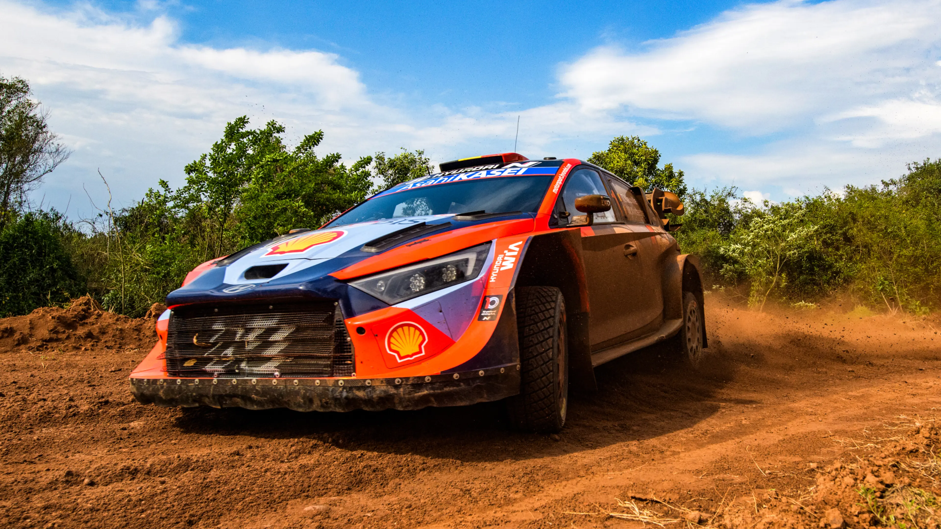 Spectator dies in Argentina rally crash