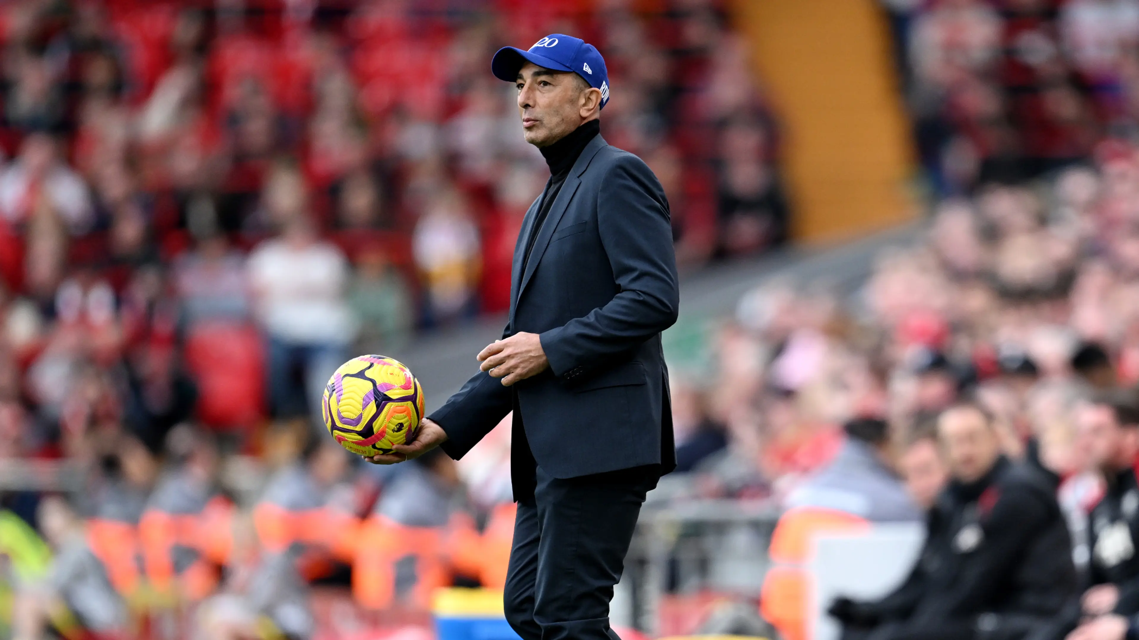 Di Matteo says 'vital' for faltering Chelsea to add experience