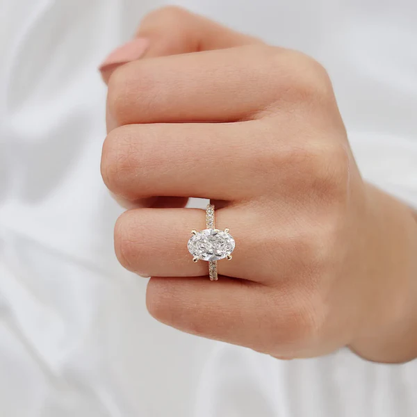 Viola2.50ctOvalCutEColourLabDiamond18kYellowGoldShoulderSetEngagementRingLilyArkwright_1_8.10LR_600x